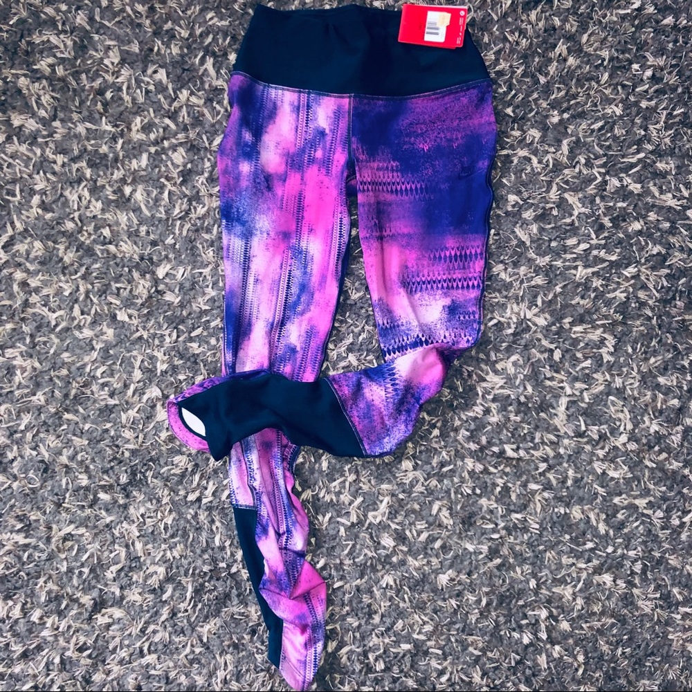 NWT Girls Nike leggings!